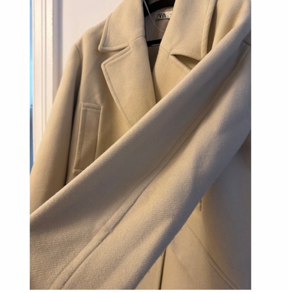 Zara stunning Oversized cream Coat Pockets M Christmas winter coat like new - Picture 16 of 16